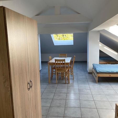 Kavkaz Restaurant & Hotel 洛马尔 外观 照片